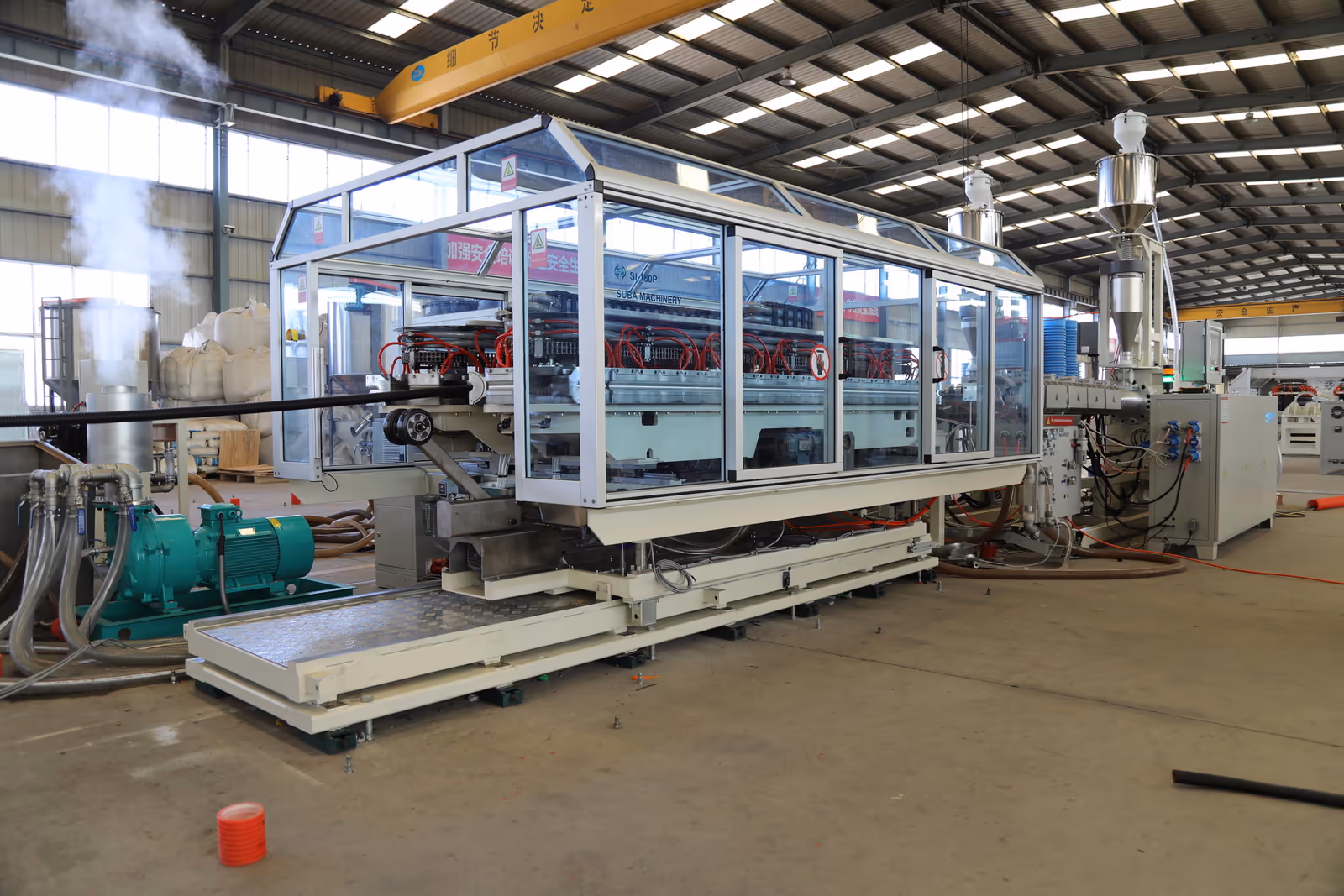 Corrugator - The innovative corrugator of Suba machinery corrugated pipe extrusion line adopts a horizontal water cooling structure - 2