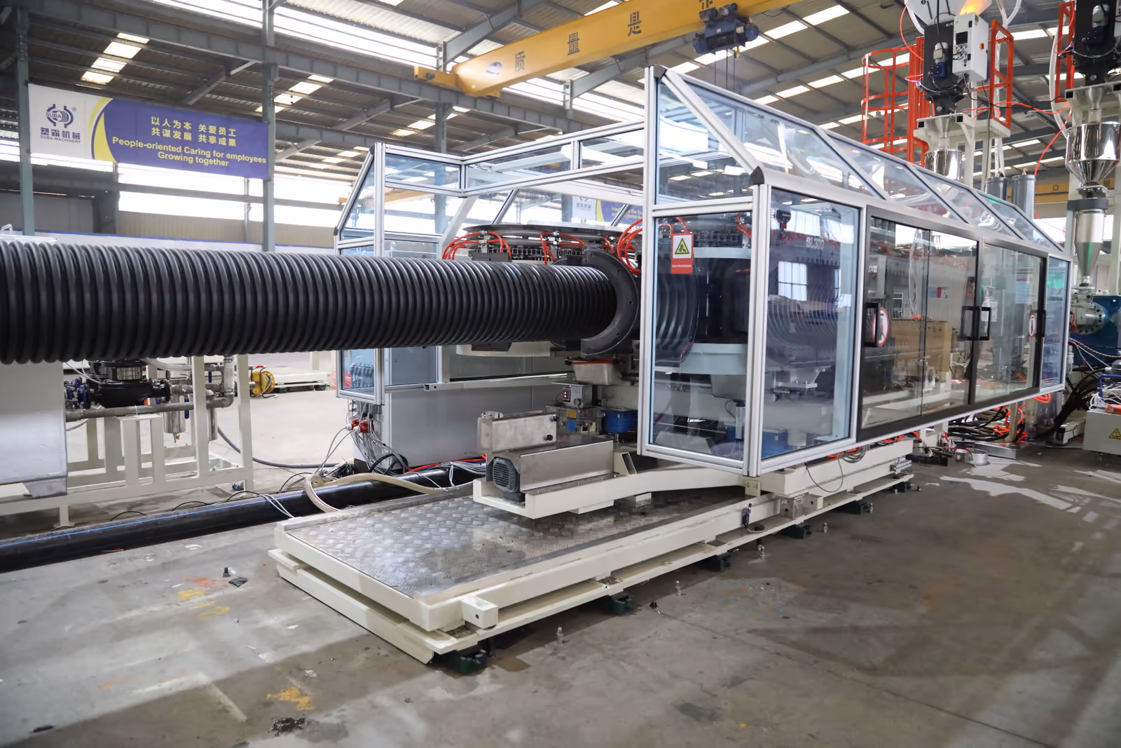 Corrugator - The innovative corrugator of Suba machinery corrugated pipe extrusion line adopts a horizontal water cooling structure - 3